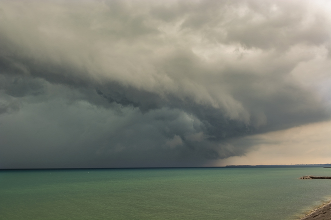 Storm approaching Brights Grove, Sarnia, ON