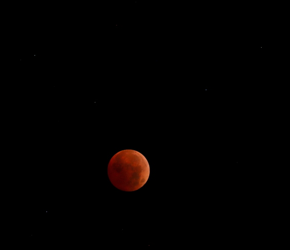 Lunar Eclipse Nov 8, 2022 Elliot Lake, ON