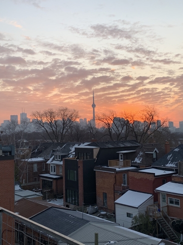 Views from the 6 Toronto, Ontario, CA