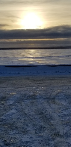 Frozen Sunset Mulhurst, AB