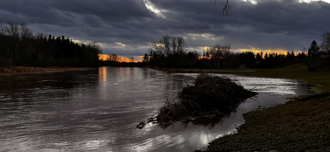 Sunset over the flooded Petitcodiac River Salisbury, New Brunswick | E4J 2M4