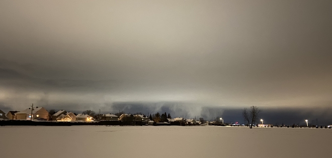 Nuages bas le temps est gris Saint-Basile-le-Grand, Québec, CA
