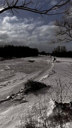 Petitcodiac River icing up Salisbury, New Brunswick | E4J 2M3