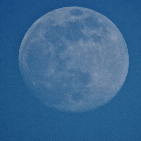 Full Moon Cornwall, ON