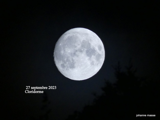 La lune Cloridorme, QC